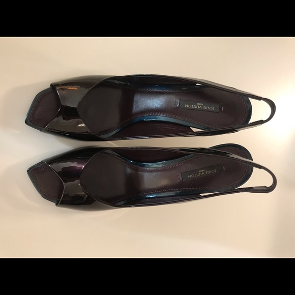 Louis Vuitton Vernis Peep Toe Pumps - Picture 3 of 4